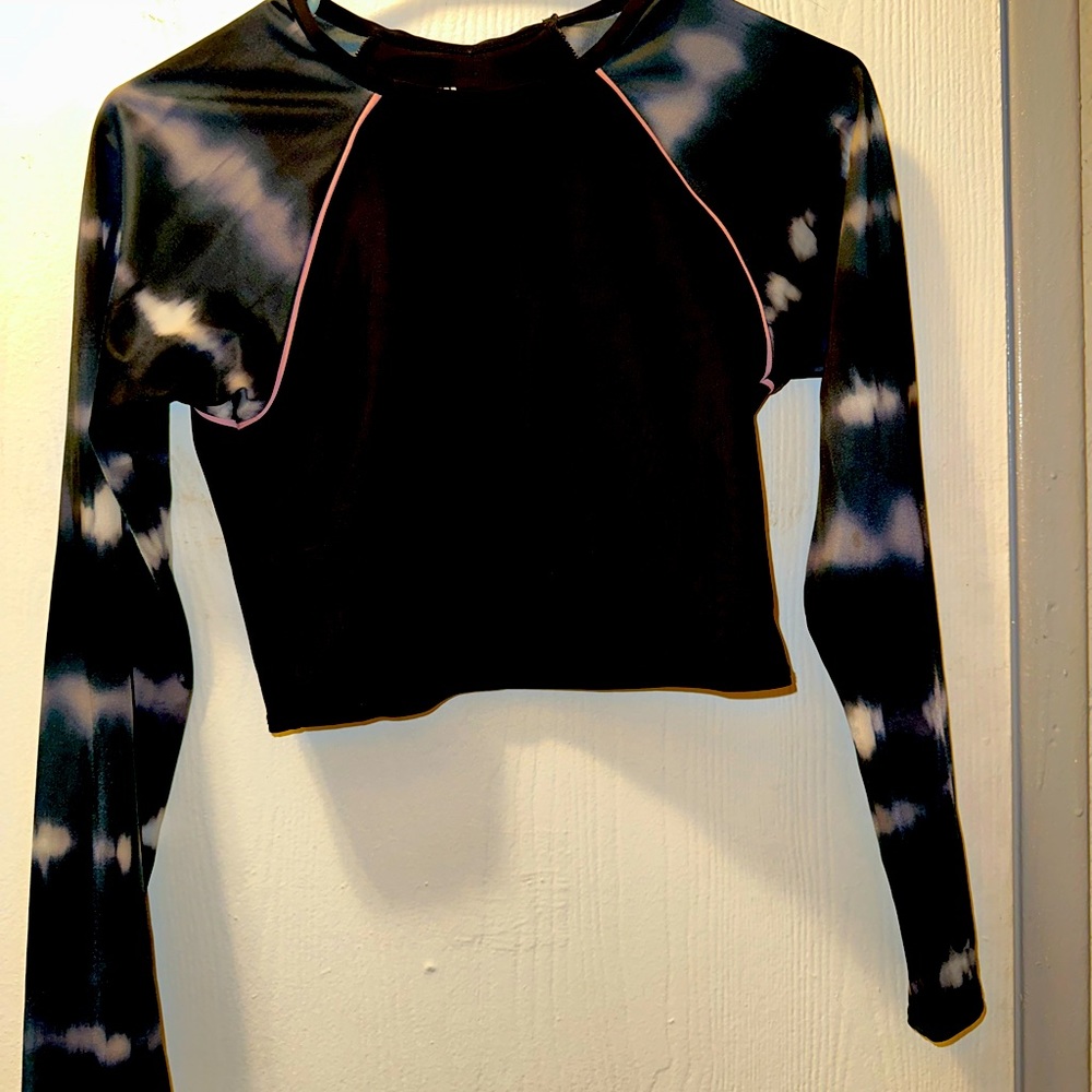 All In Motion (target brand) Cropped Long Sleeve